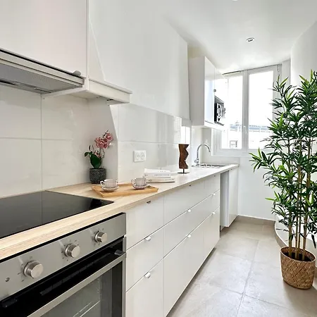 - Premium For 5 Appartement