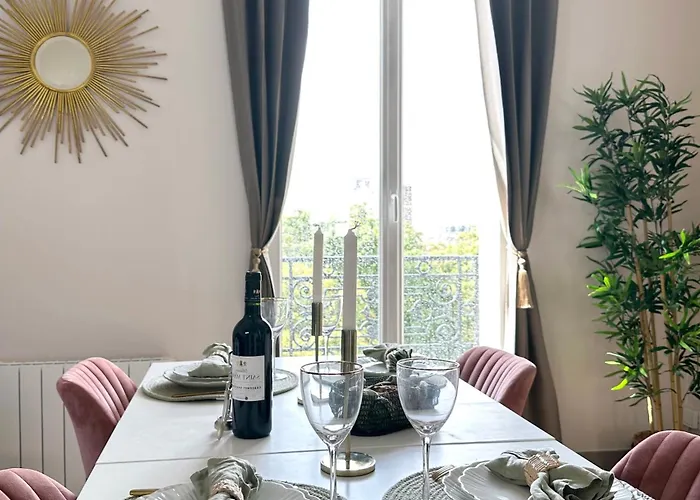 - Premium For 5 París