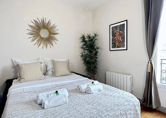 - Premium For 5 Apartamento París